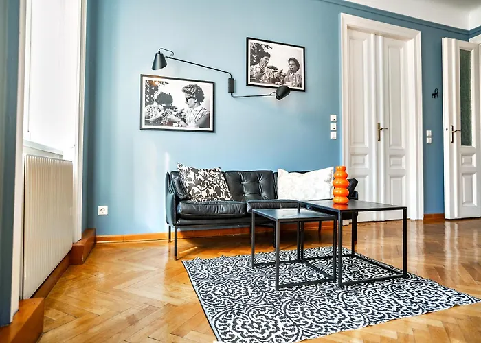 Feel At I Bright Windows I Penzing Trainstation Apartamento